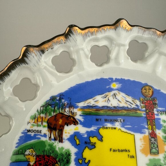 Vtg Alaska USA Souvenir Decorative Plate Dish Gold Accent Imagery Wildlife 7inch - Picture 8 of 12